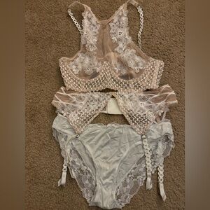 Victoria’s Secret Embroidered Nude Floral Lingerie Dream Angels High Neck Garter
